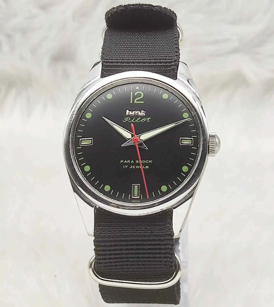 HMT Pilot Watch Men's Handwinding - Handwinding Timepiece with Vintage Elegance