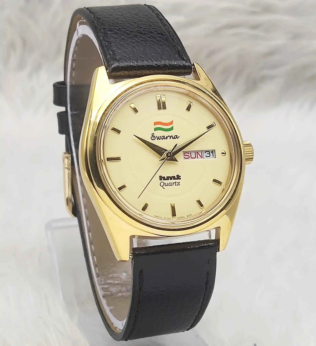 HMT Swarna Day Date Watch - Experience Timeless Elegance with a Goldenish Dial