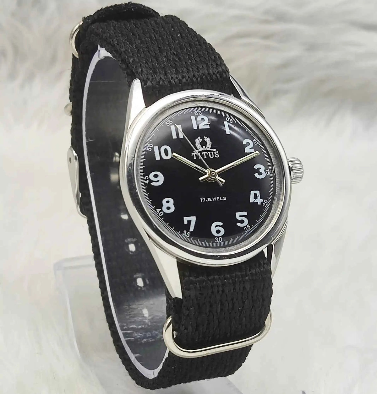 Titus 17 Jewels Men's Watch with Black Dial - Stylish and Durable Timepiece